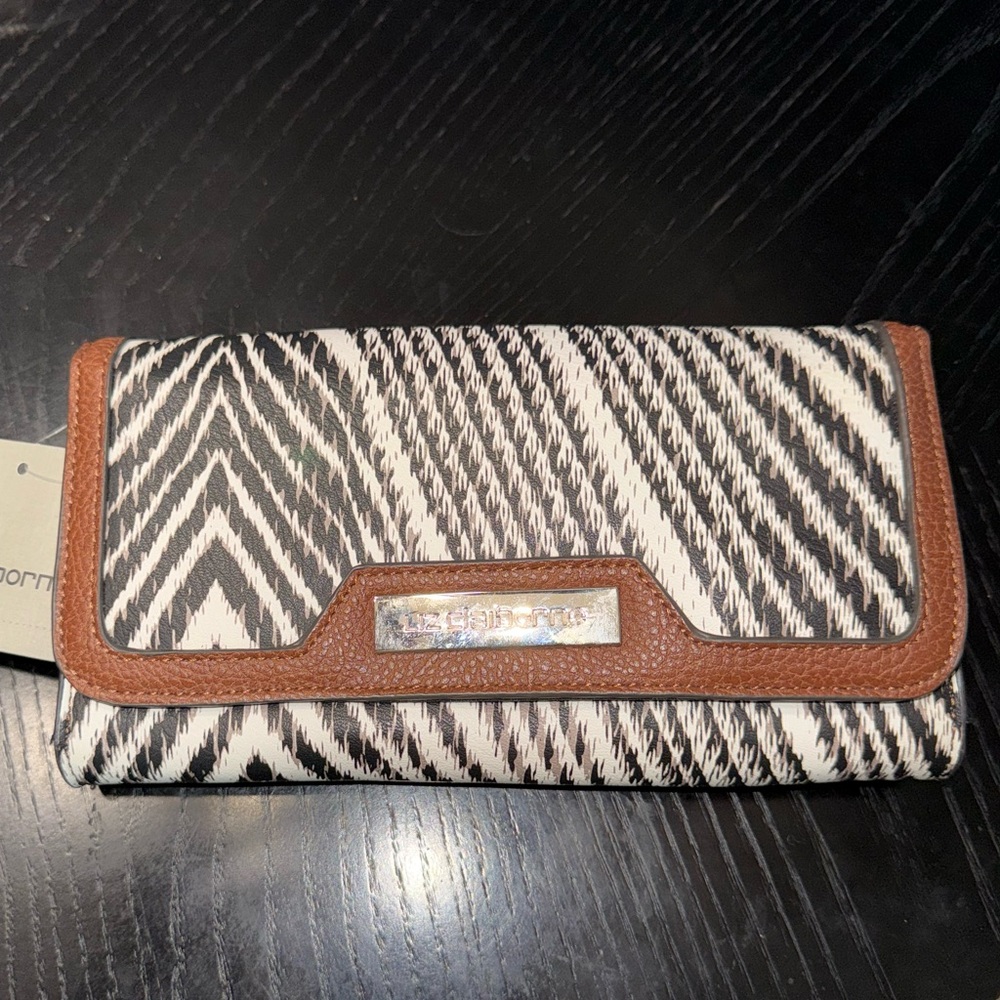 Liz Claiborne Wallet